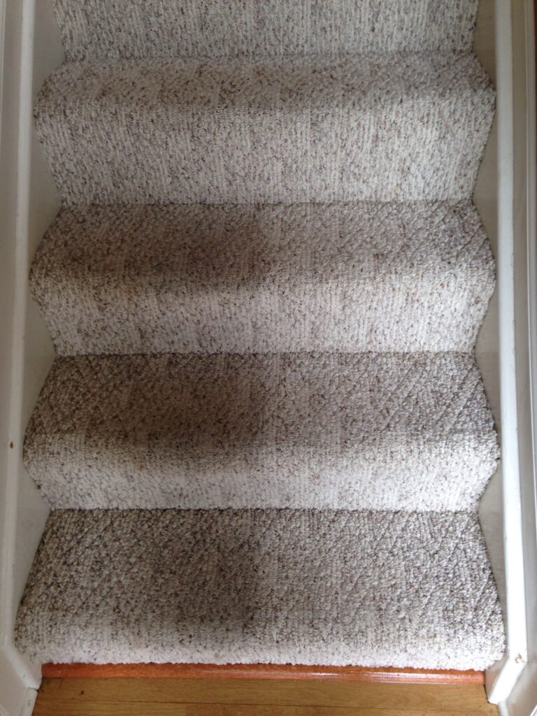 Before and after bathroom tile cleaning